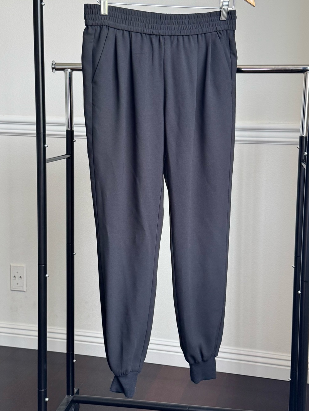 Joie Pull-on Black Pants with Elastic Waistband Small Pre-Owned